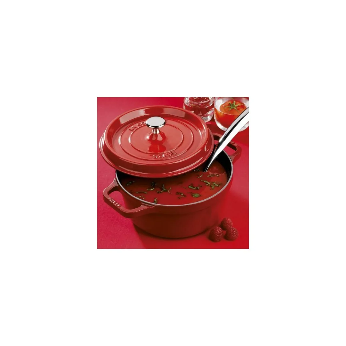 Cocotte fonte cerise Staub ø 30 cm