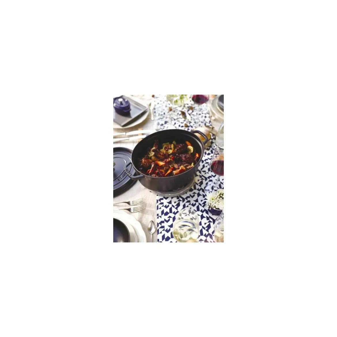 Cocotte fonte ovale noire Staub ø 33 cm